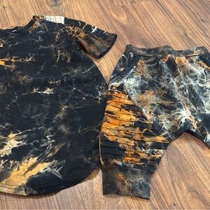 Posh kiddos size 8 shirt and size 7 shorts